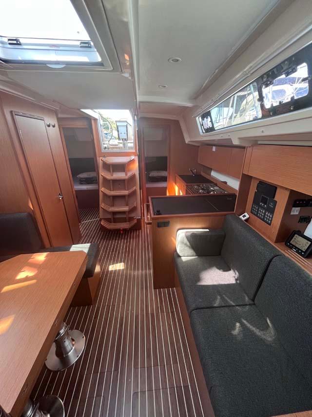 Bavaria C38, picture 10