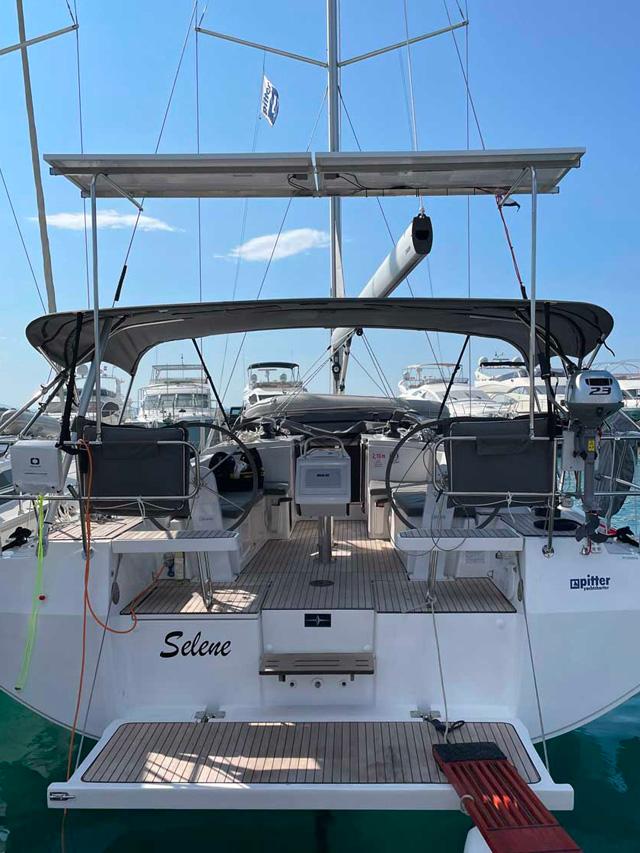 Bavaria C38, picture 3