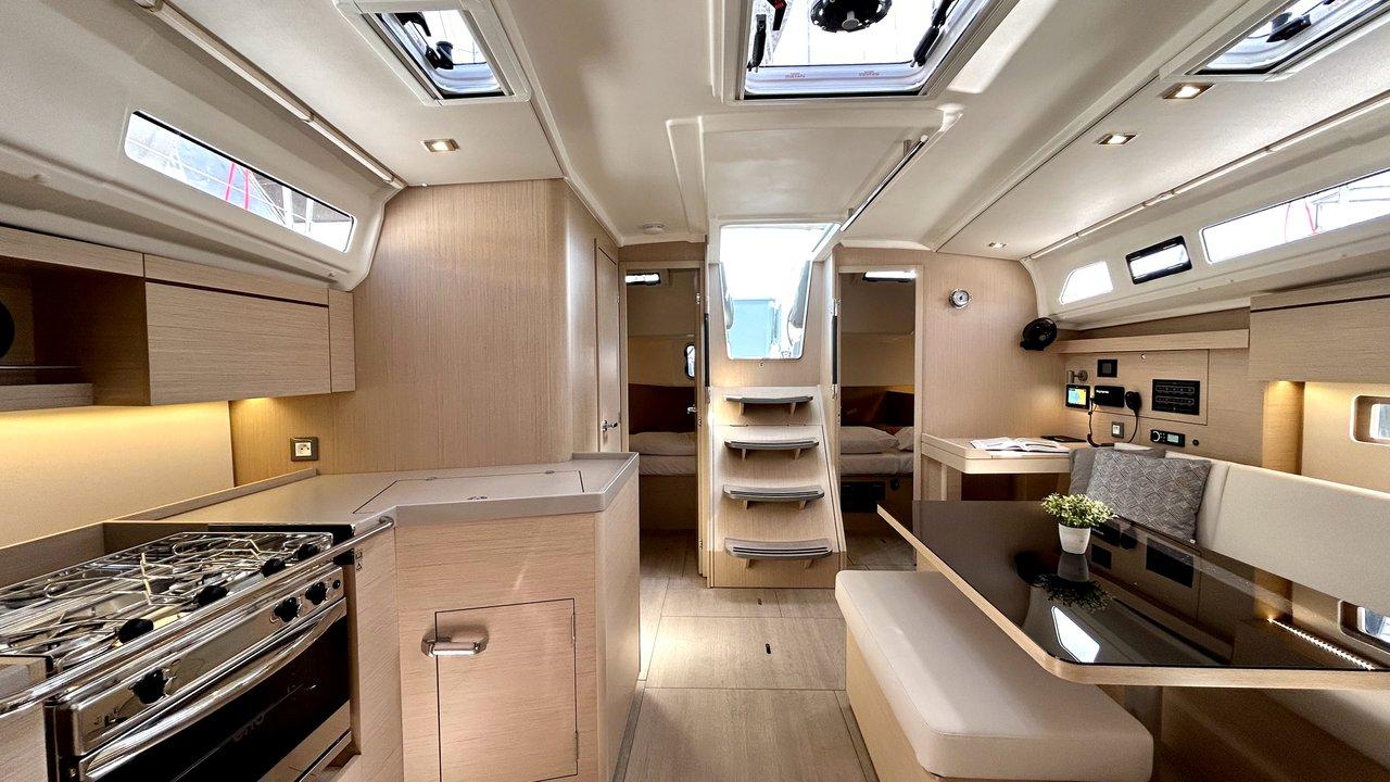 Oceanis 40.1, picture 7