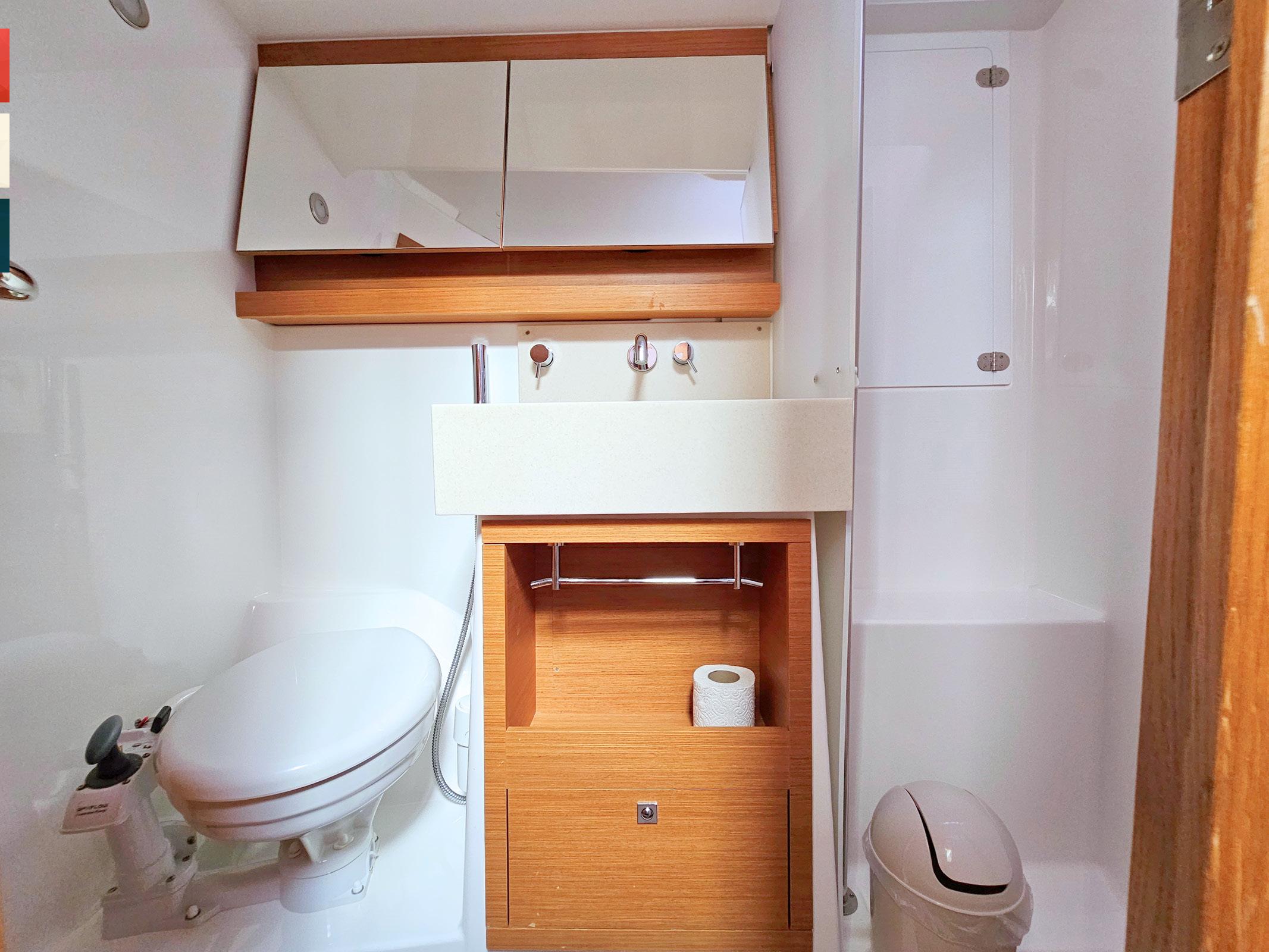 Dufour 530 - 5 + 1 cab., picture 62