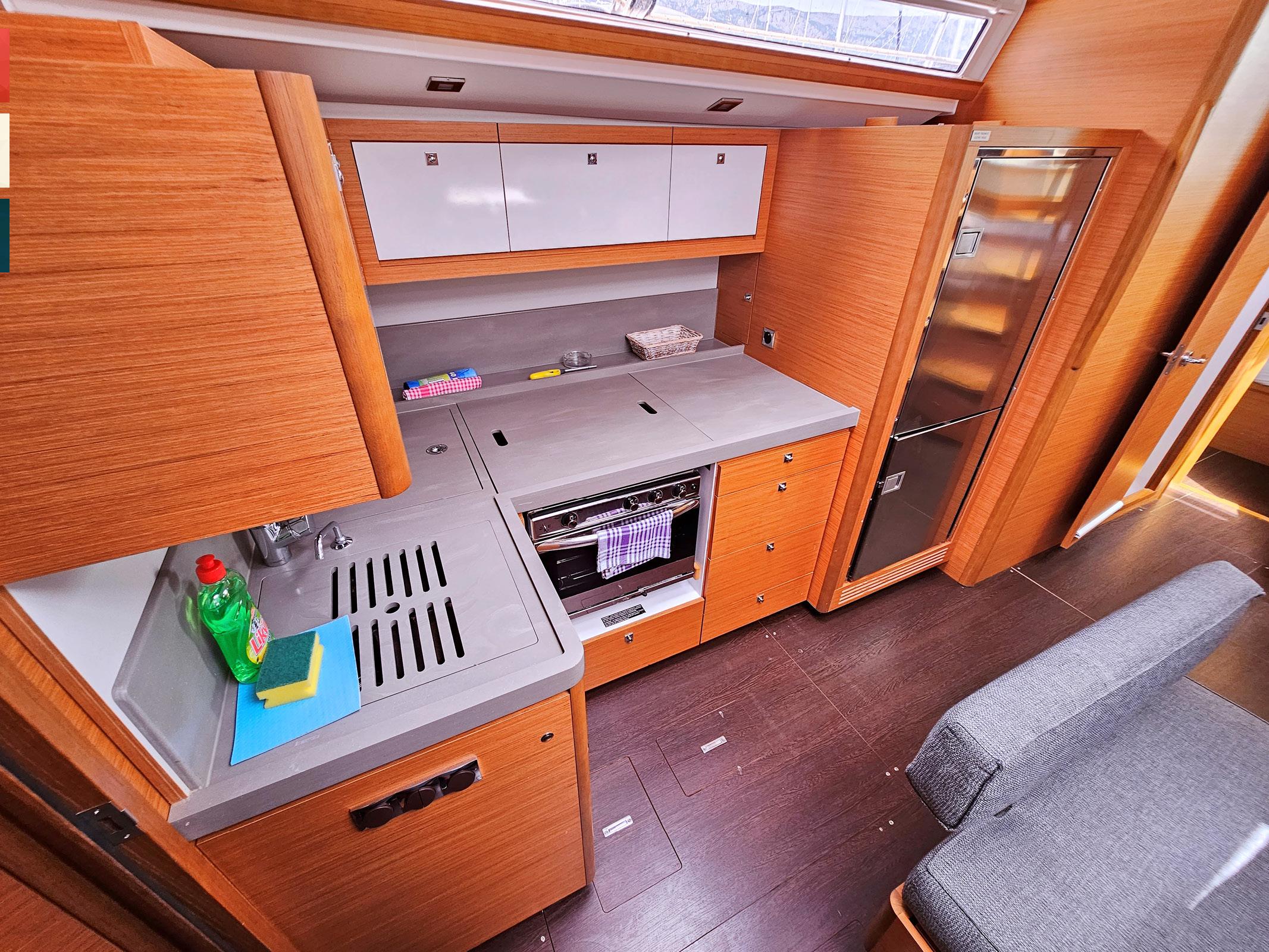 Dufour 470 - 4 cab., picture 27