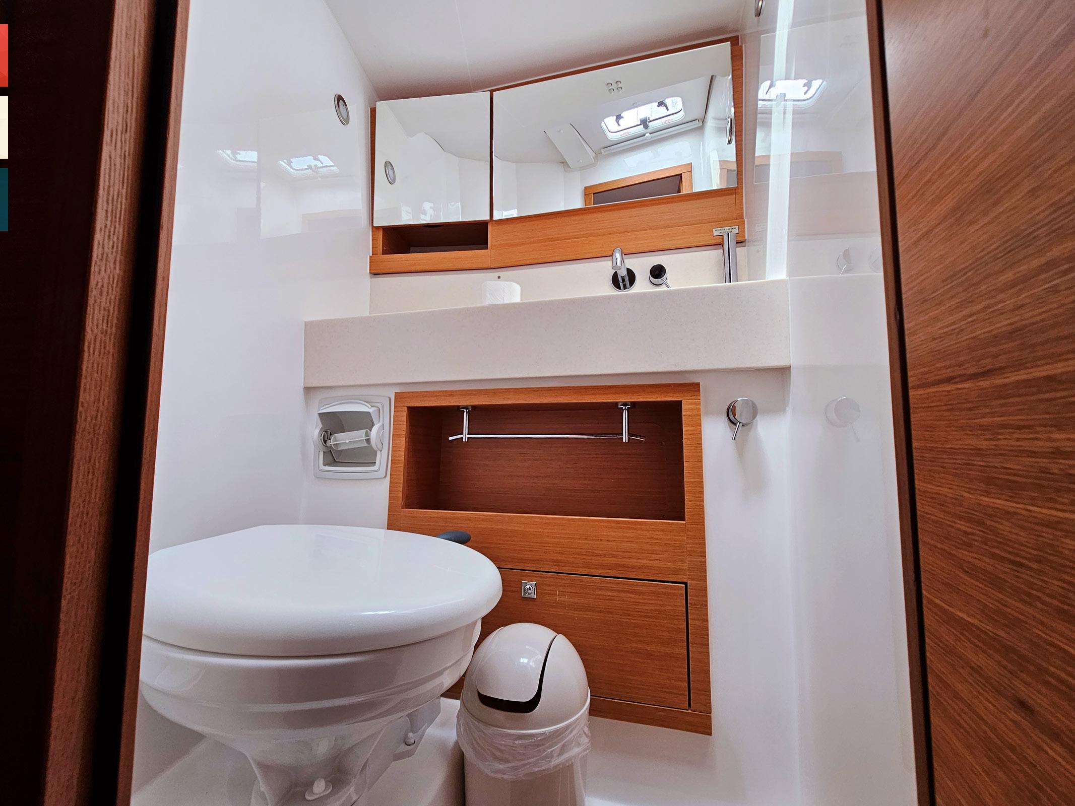 Dufour 470 - 4 cab., picture 50