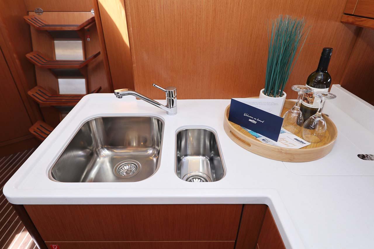 Bavaria Cruiser 46 Style - 4 cab., picture 18