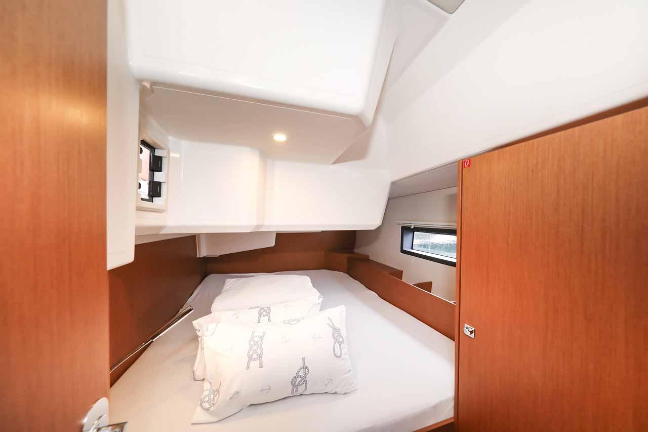 Bavaria C42, picture 24