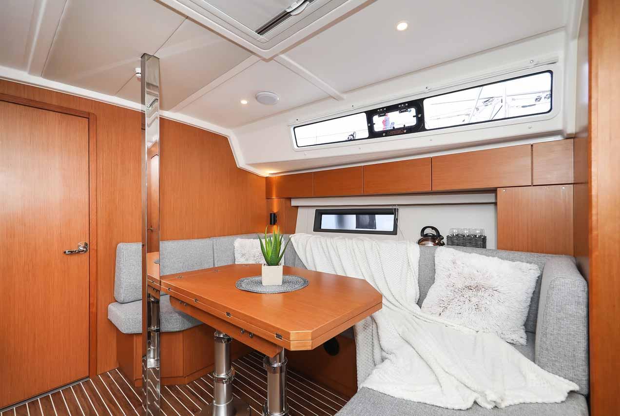 Bavaria C42, picture 11