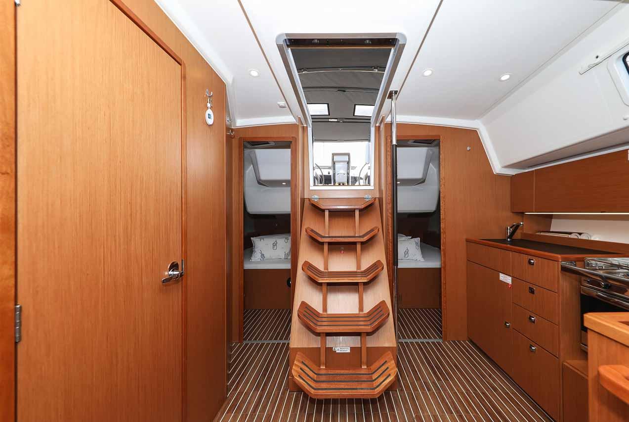 Bavaria C42, picture 17