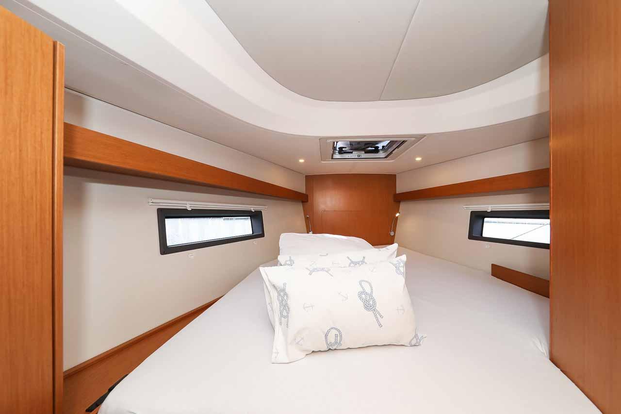 Bavaria C42, picture 19