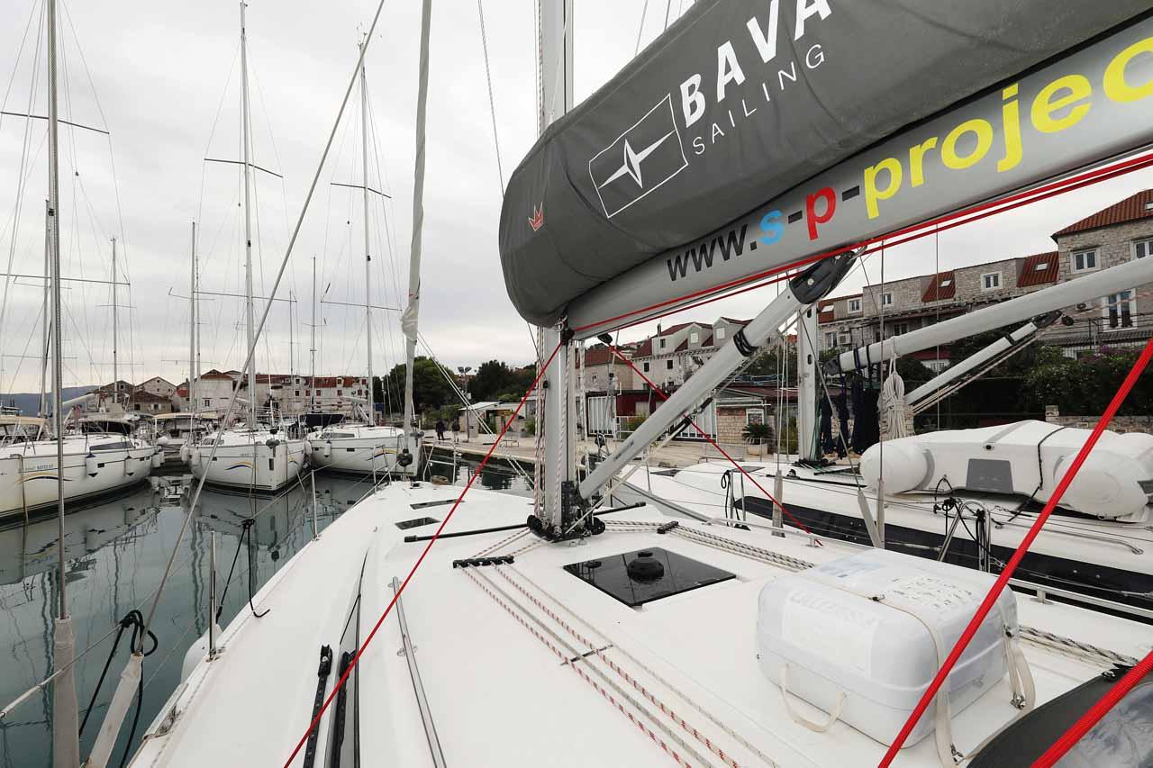 Bavaria C42, picture 4