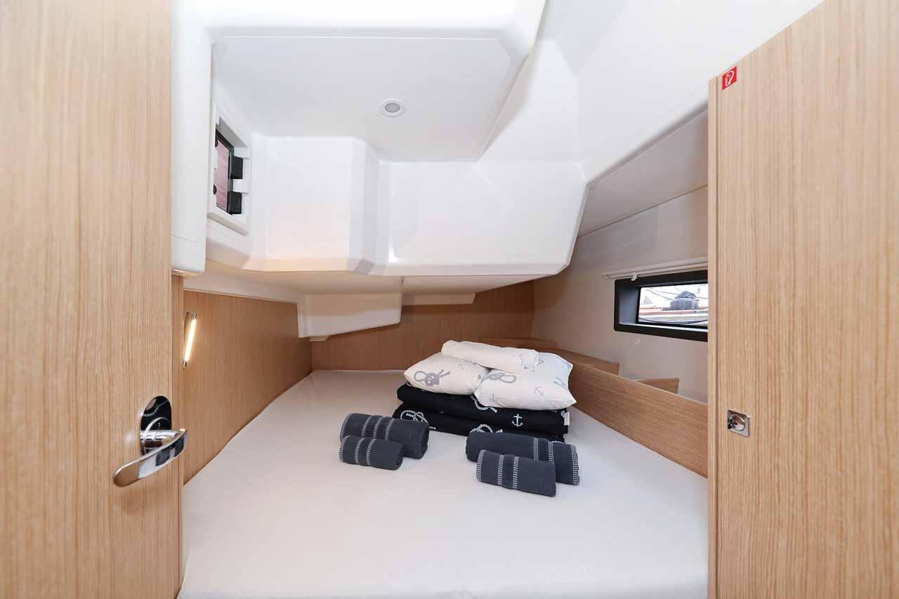 Bavaria C42, picture 23