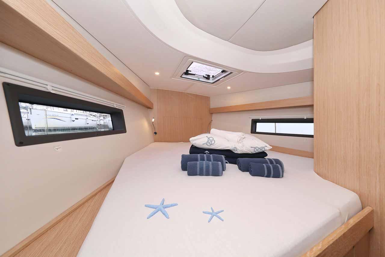 Bavaria C42, picture 19