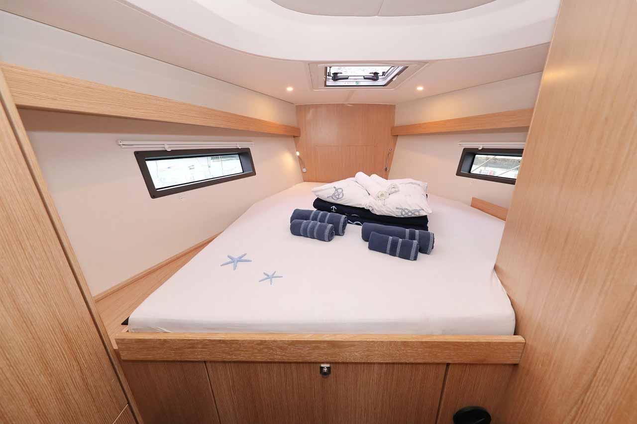 Bavaria C42, picture 18