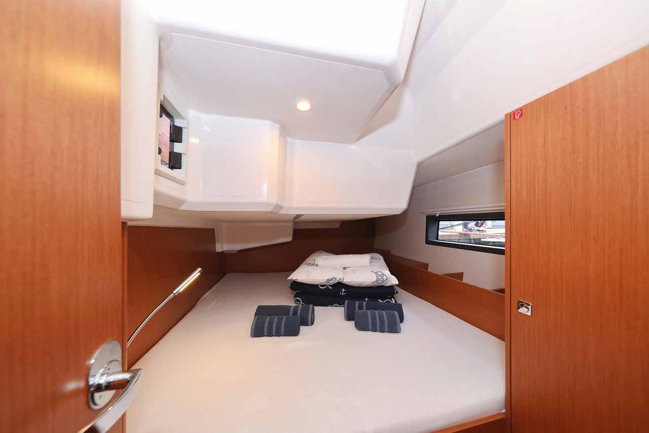 Bavaria C42, picture 23