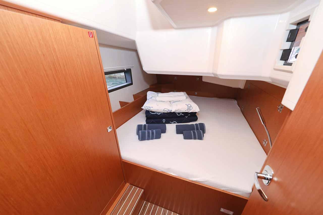 Bavaria C42, picture 20