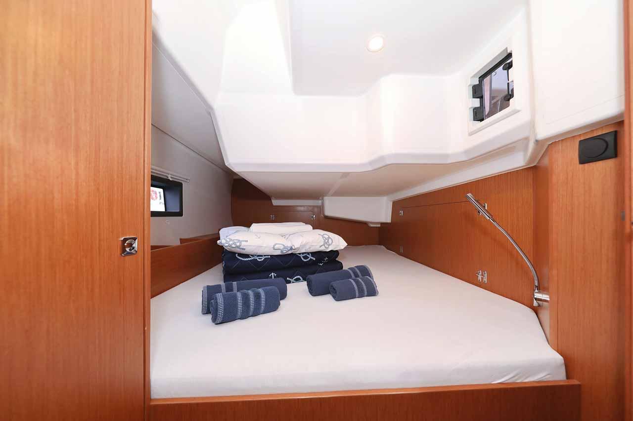 Bavaria C42, picture 21