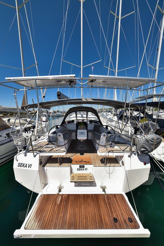 Bavaria C38, picture 3