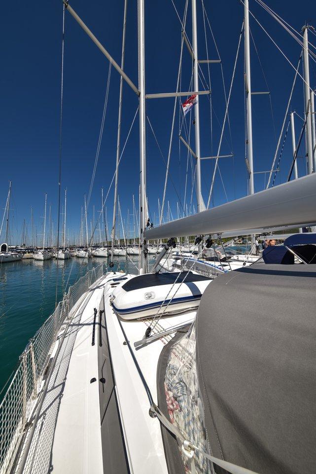 Bavaria C38, picture 4