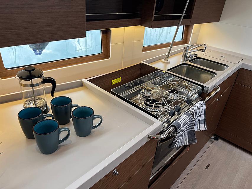 Oceanis 46.1, picture 12