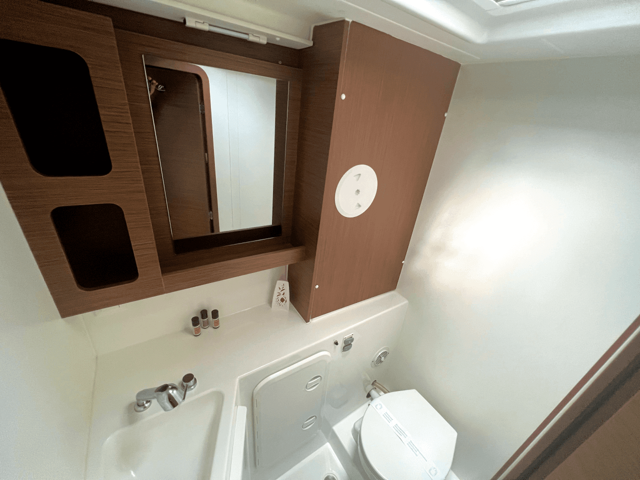 Lagoon 42 - 4 + 2 cab., picture 25