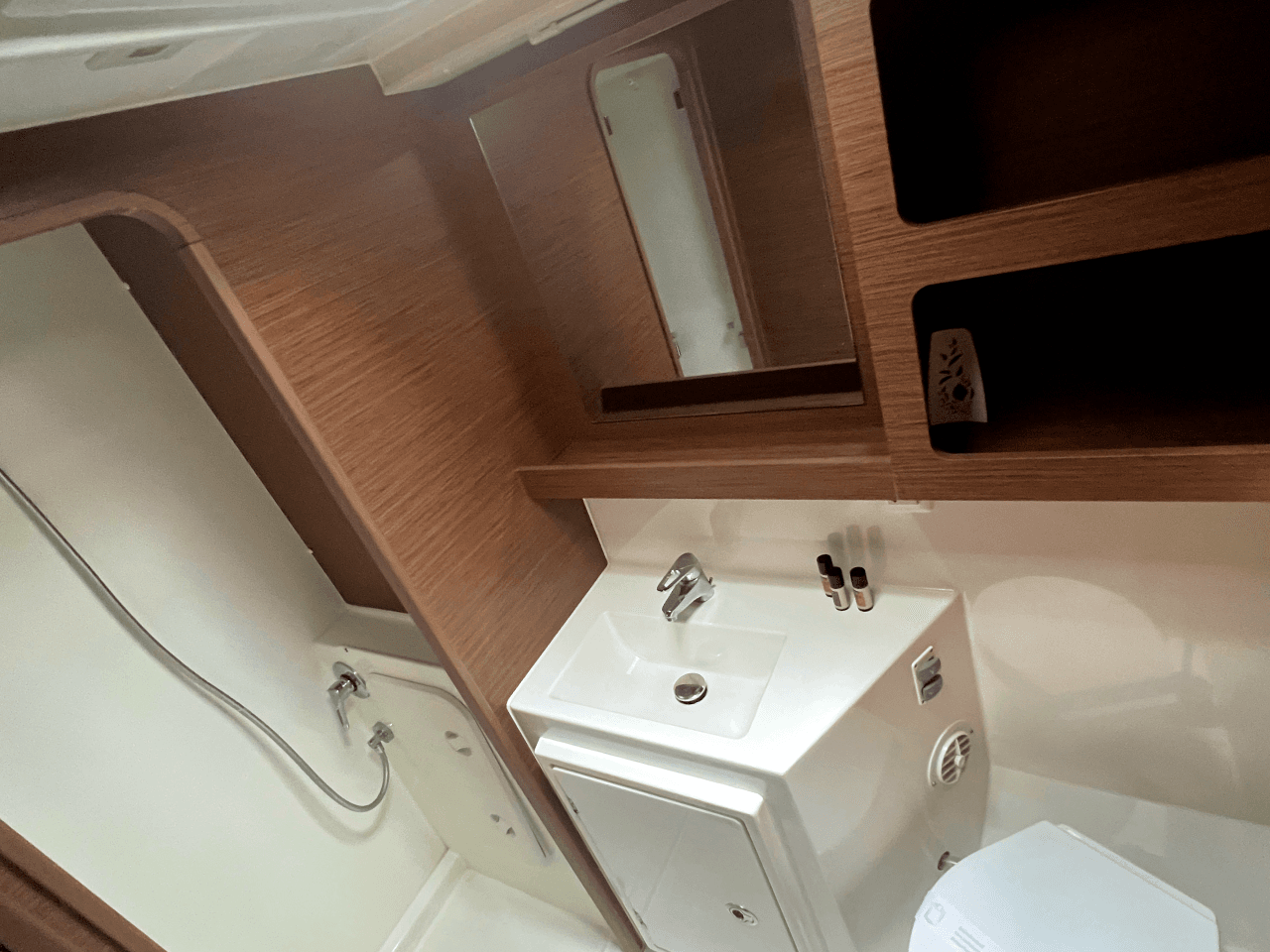 Lagoon 42 - 4 + 2 cab., picture 24