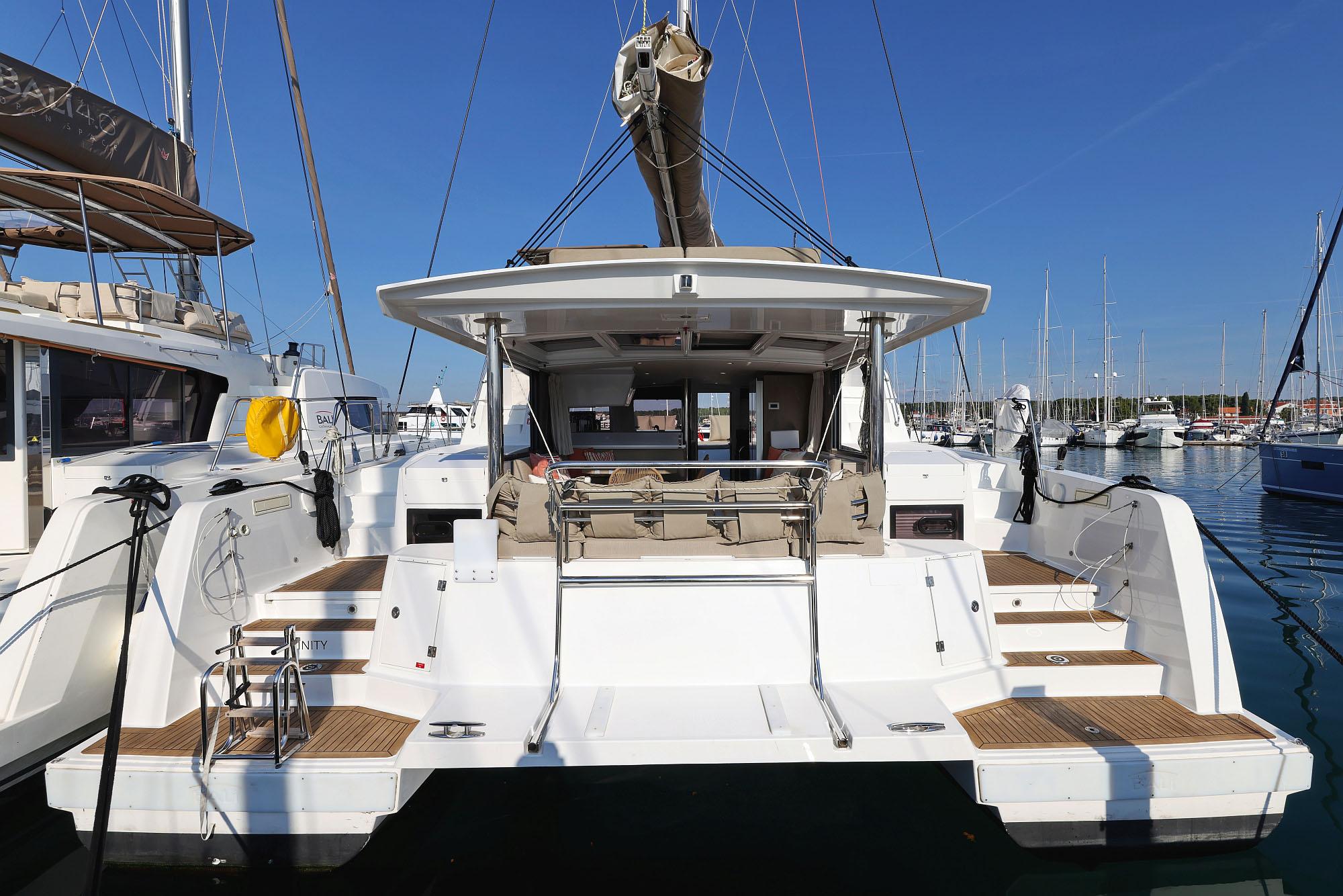 Bali 4.4 - 4 + 2 cab., picture 1