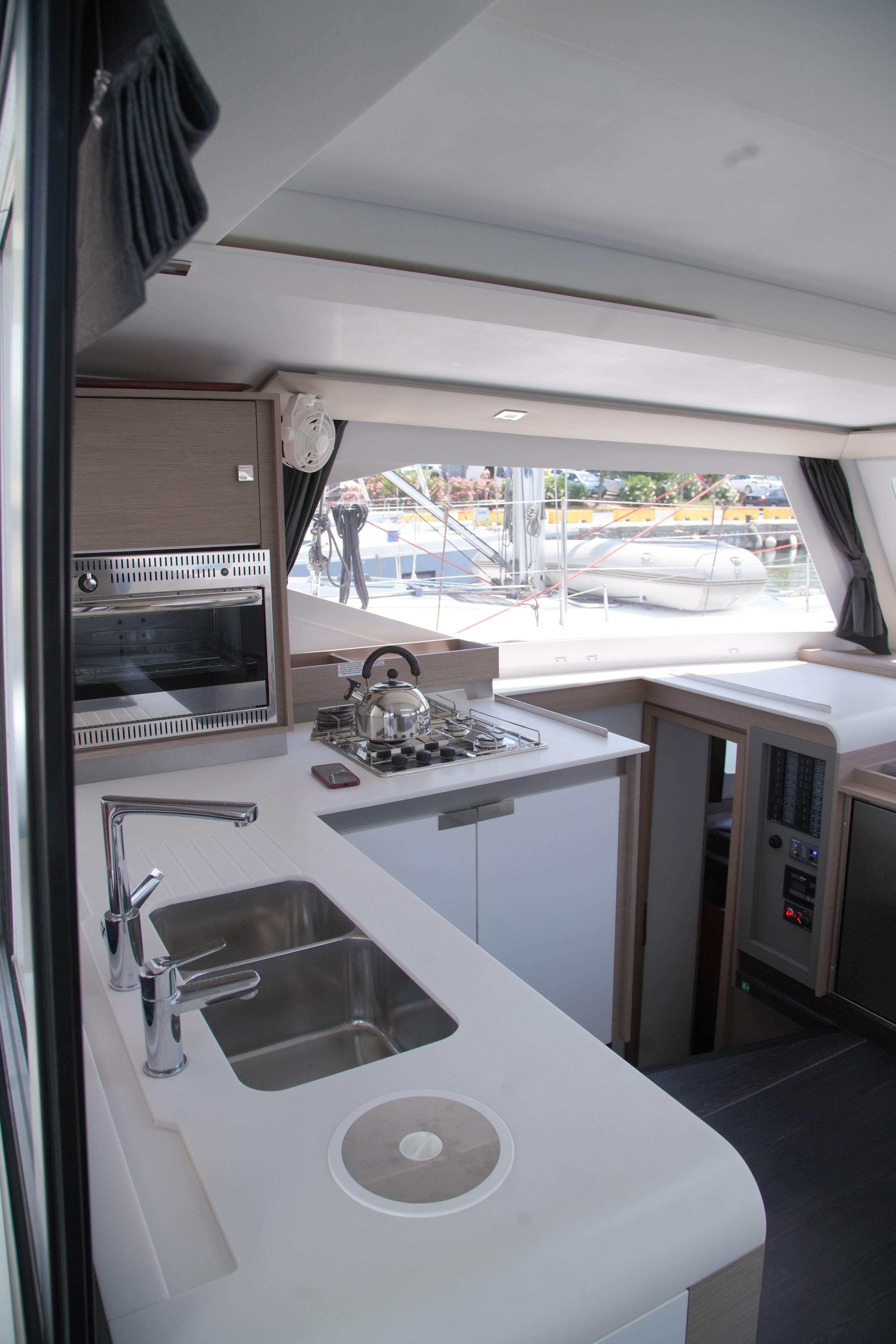 Fountaine Pajot Isla 40 - Quatuor - Anasa, picture 14