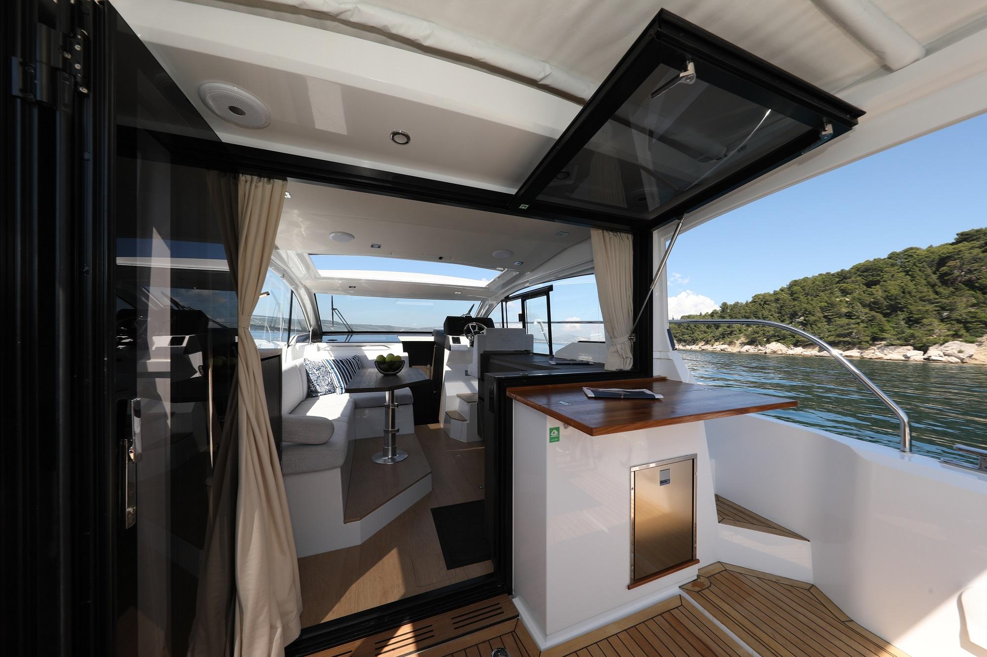 Sealine C335V, picture 8