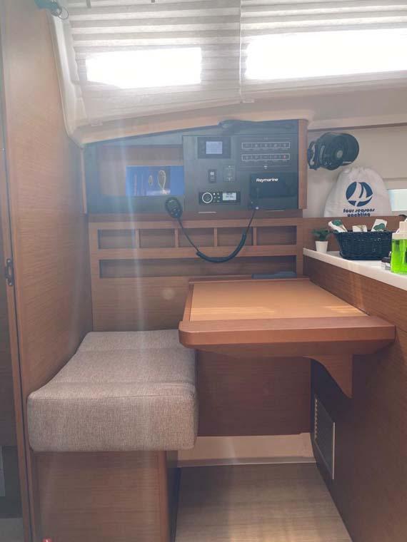 Sun Odyssey 410 - 3 cab., picture 8