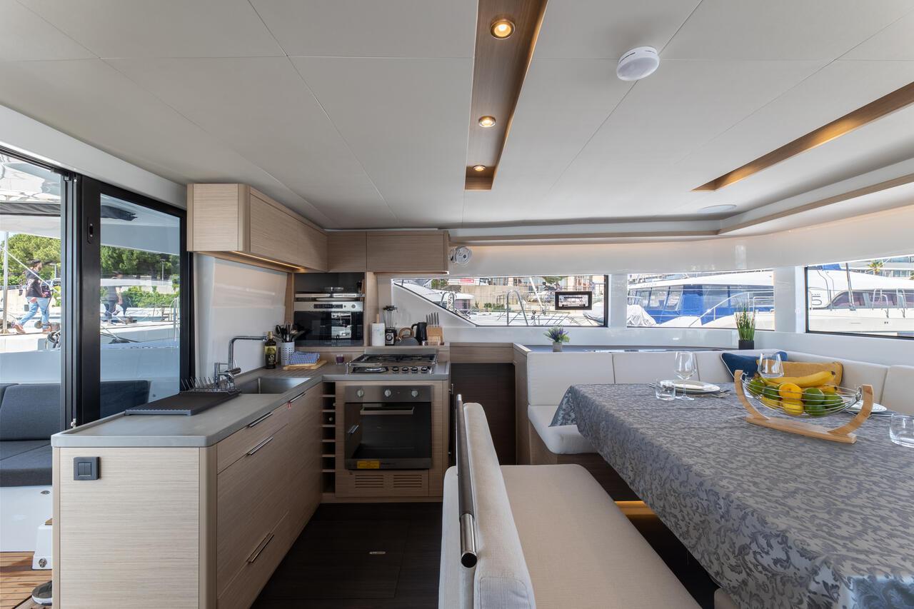 Lagoon 51 - 6 cab., picture 9