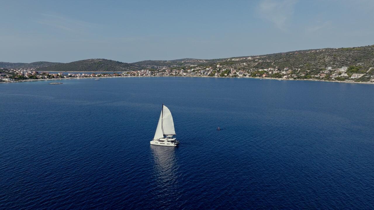 Lagoon 51 - 6 cab., picture 3