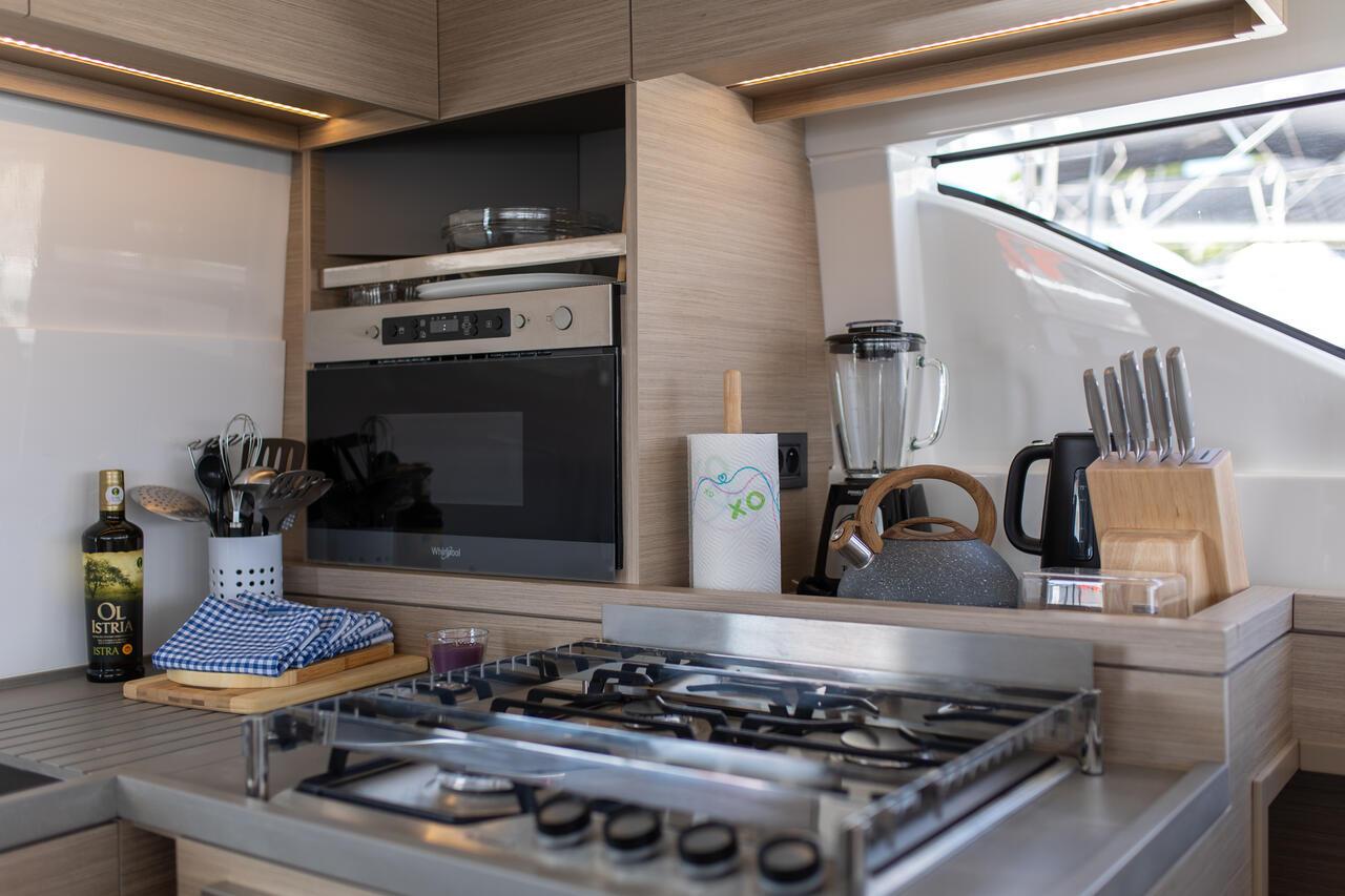 Lagoon 51 - 6 cab., picture 12