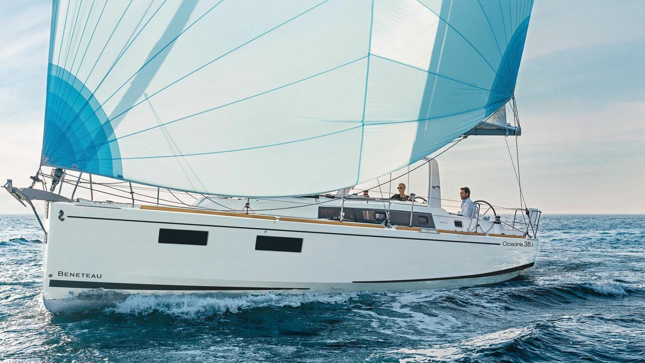 Oceanis 38.1, picture 1
