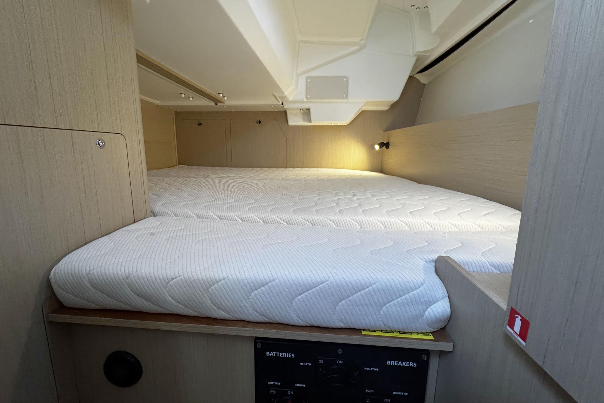 Oceanis 38.1 - 2 cab., picture 15