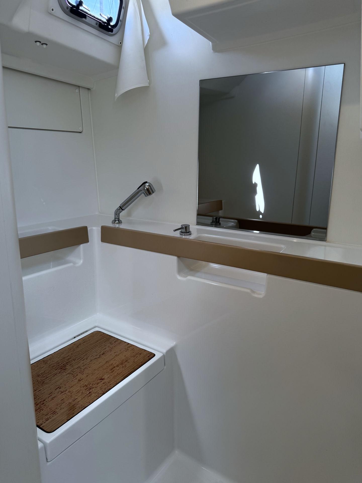 Oceanis 38.1 - 2 cab., picture 17