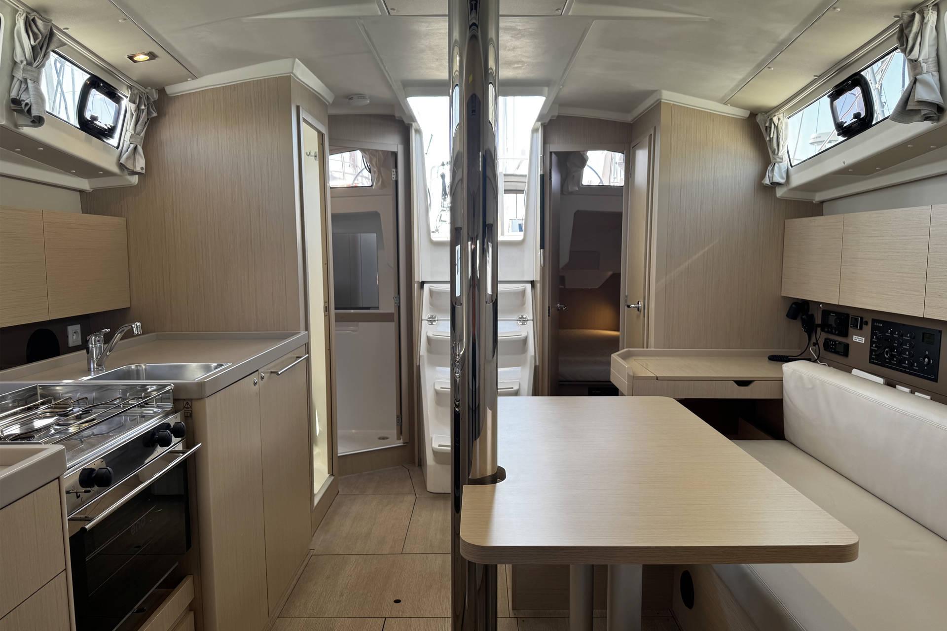 Oceanis 38.1 - 2 cab., picture 12