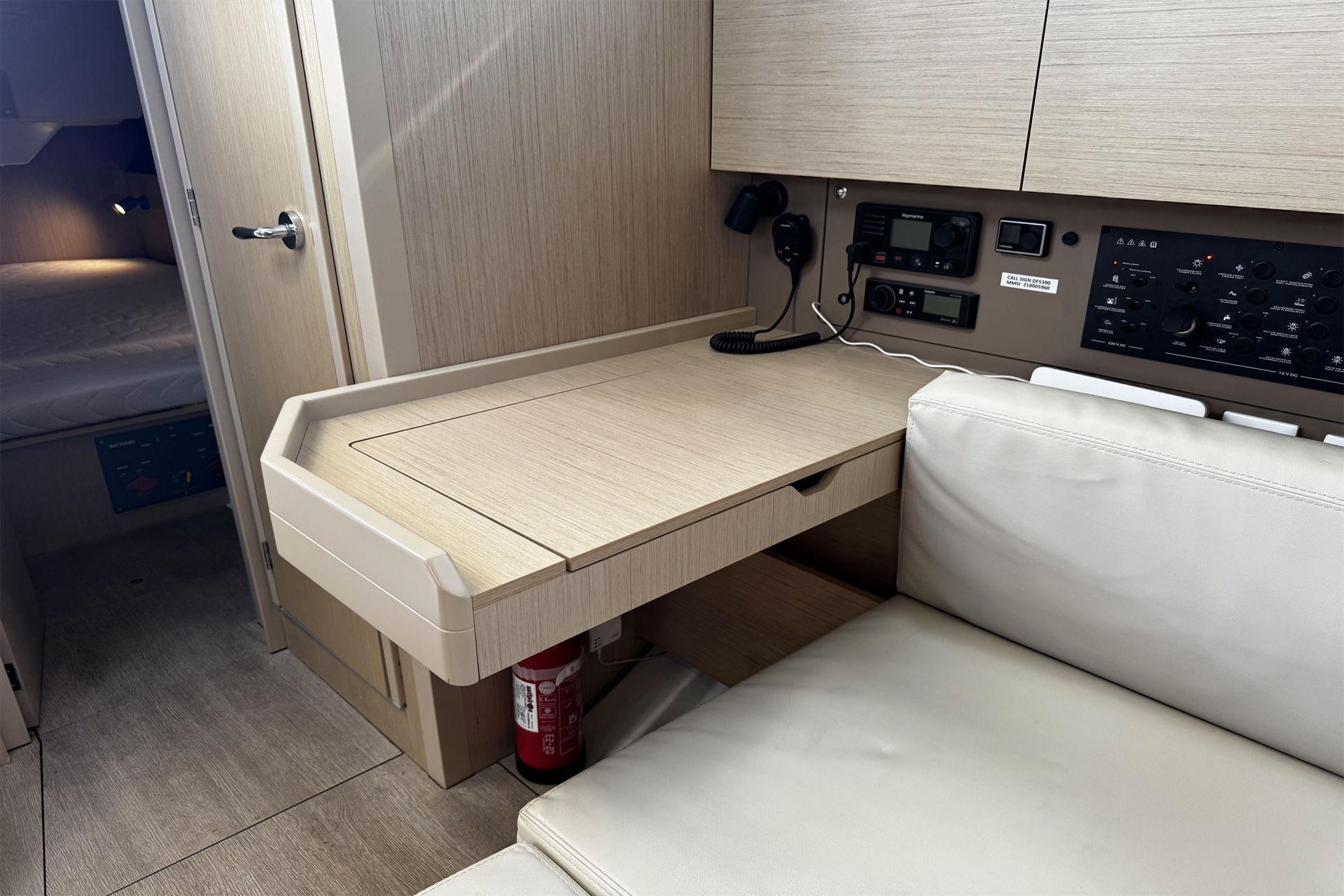 Oceanis 38.1 - 2 cab., picture 7