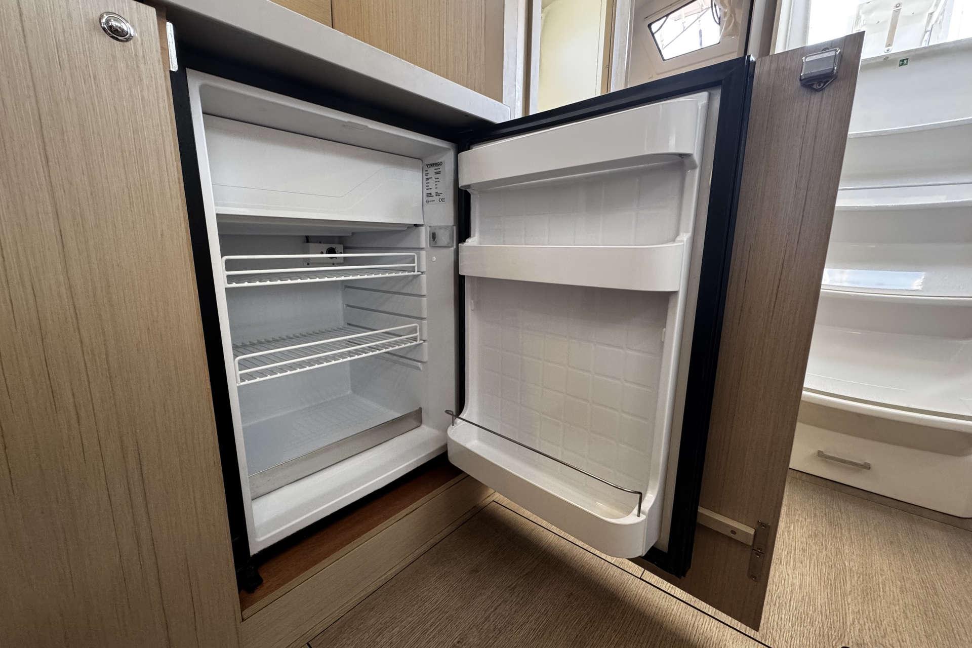 Oceanis 38.1 - 2 cab., picture 13