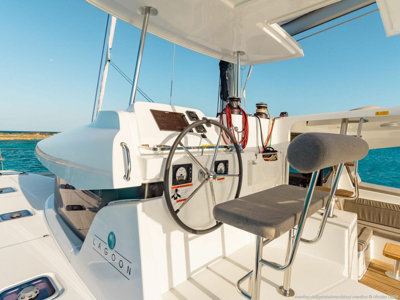 Lagoon 42 - 3 + 1 cab., picture 10