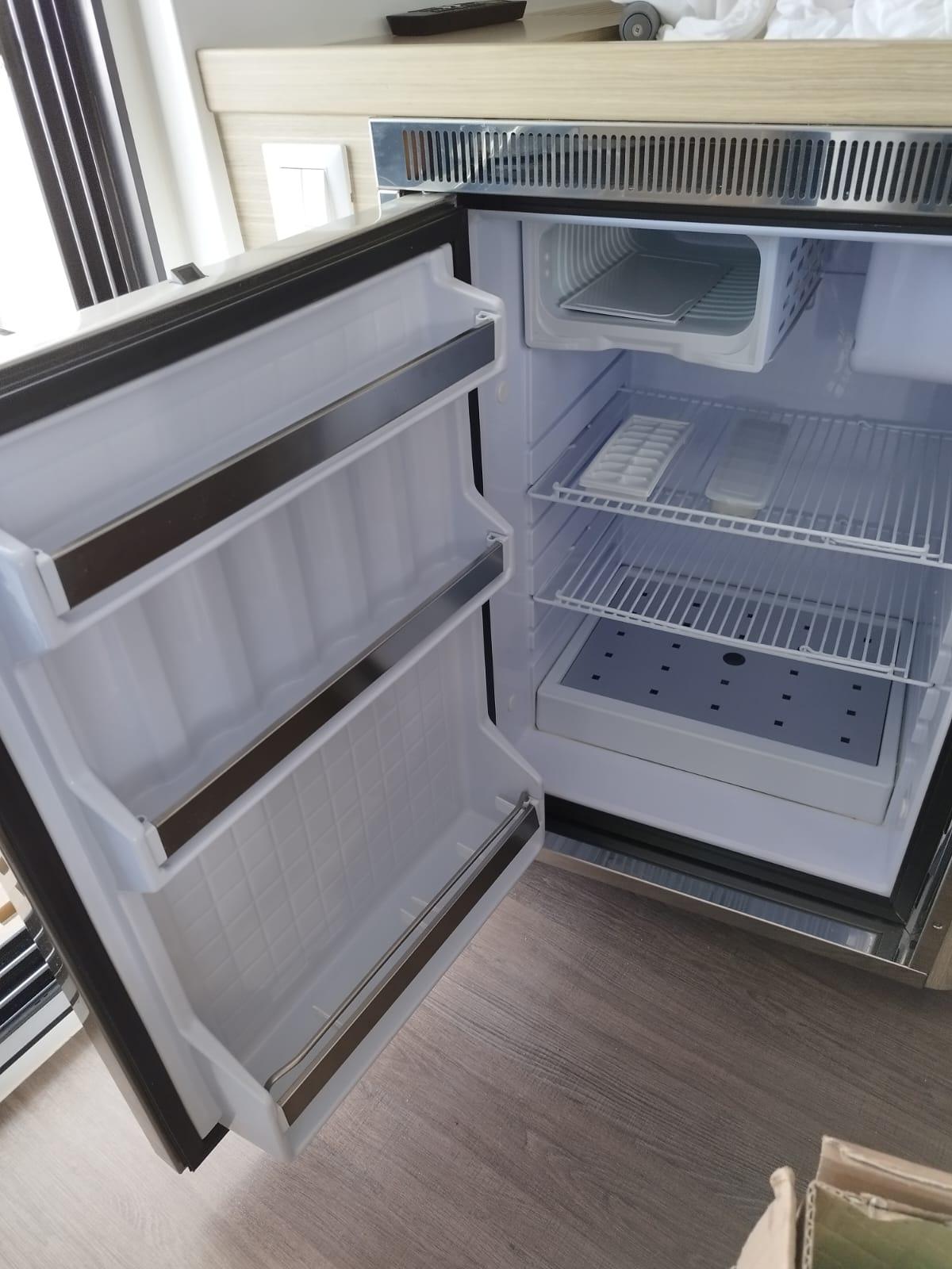 Lagoon 42 - 3 + 1 cab., picture 13