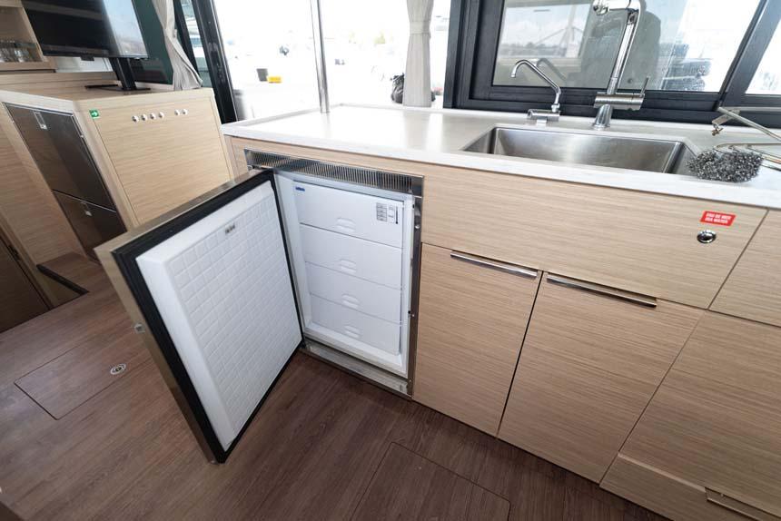 Lagoon 46 - 4 + 2 cab., picture 11