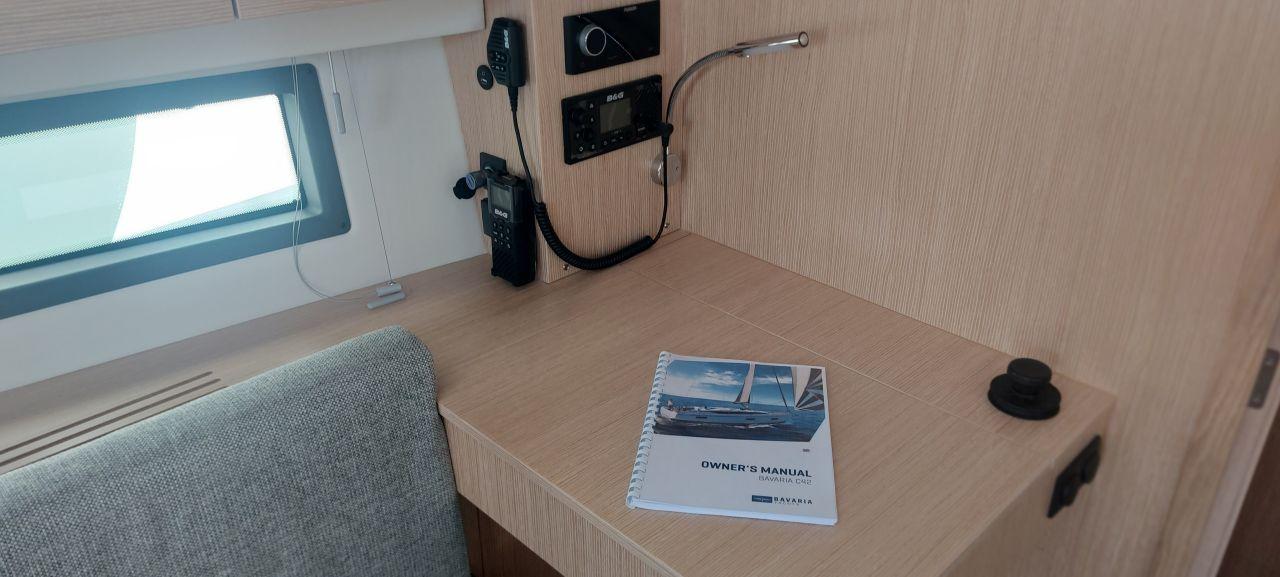 Bavaria C42, picture 6