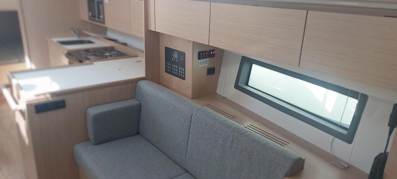 Bavaria C42, picture 7