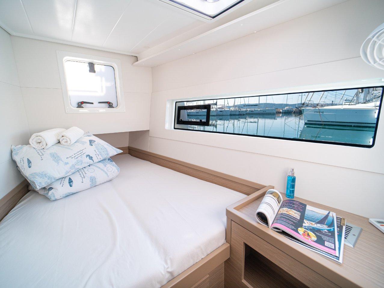 Lagoon 40 - 4 + 2 cab, picture 10