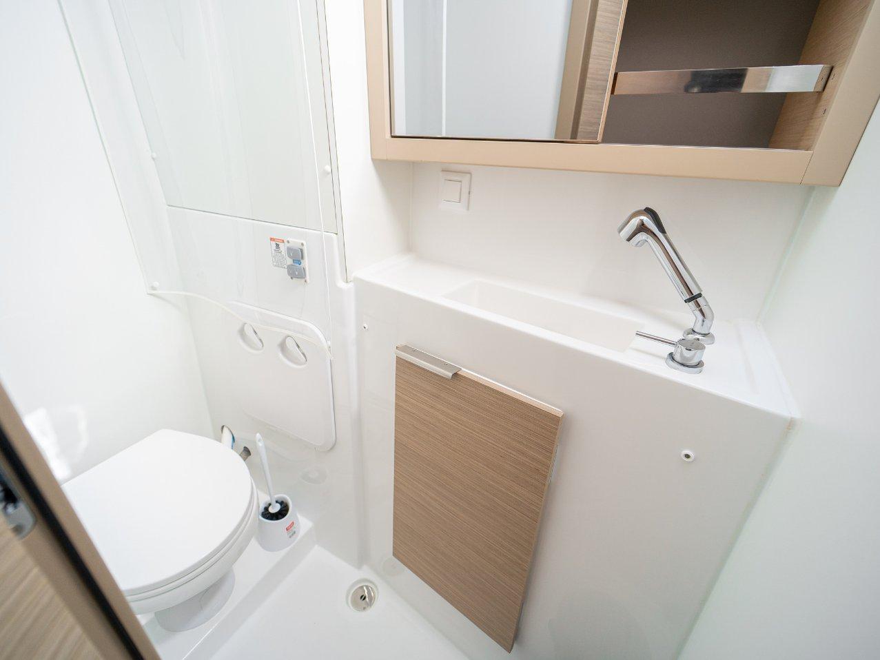 Lagoon 40 - 4 + 2 cab, picture 15