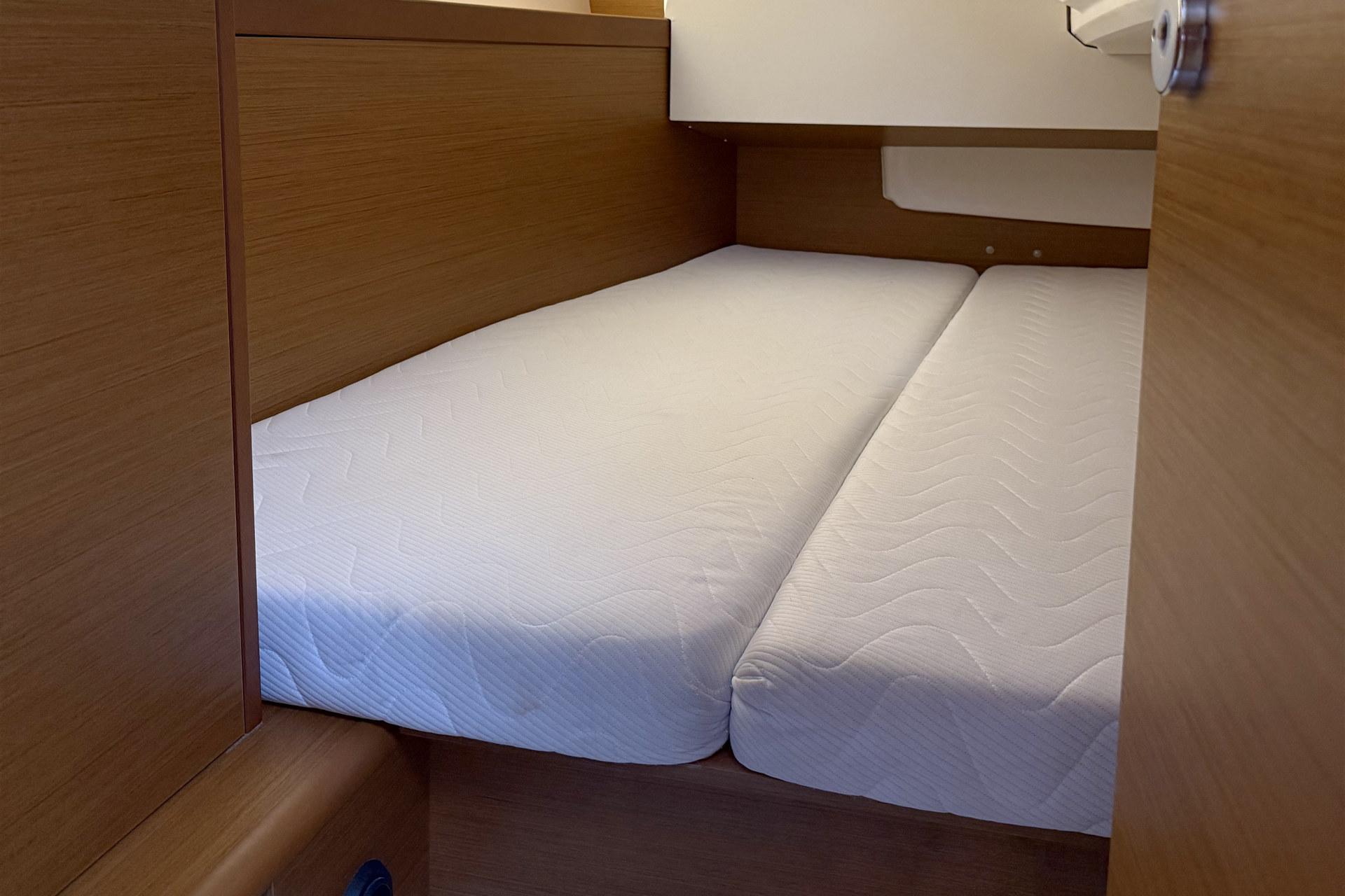 Sun Odyssey 349 - 3 cab., picture 18