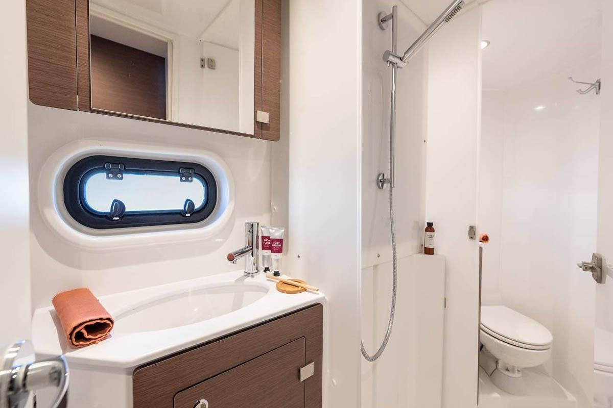 Bali 4.2 - 4 + 1 cab., picture 14