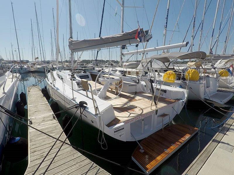 Grand Soleil 44 Performance, picture 1