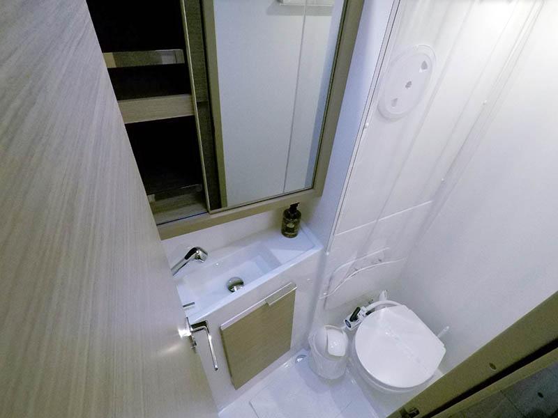 Lagoon 40 - 4 + 2 cab, picture 16