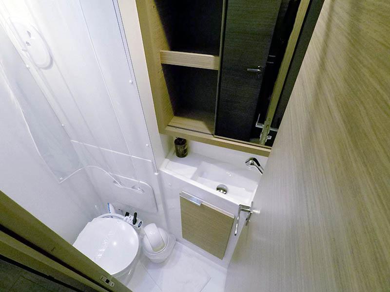 Lagoon 40 - 4 + 2 cab, picture 11