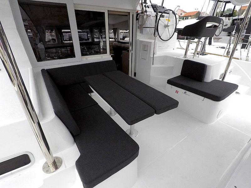 Lagoon 40 - 4 + 2 cab, picture 17