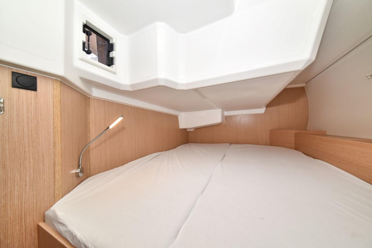 Bavaria C42, picture 26